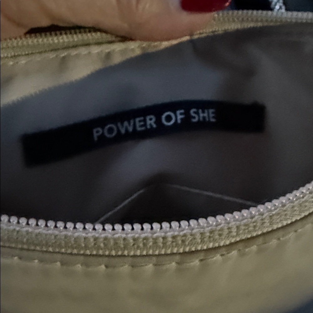 Athleta All About Crossbody - Picture 3 of 4